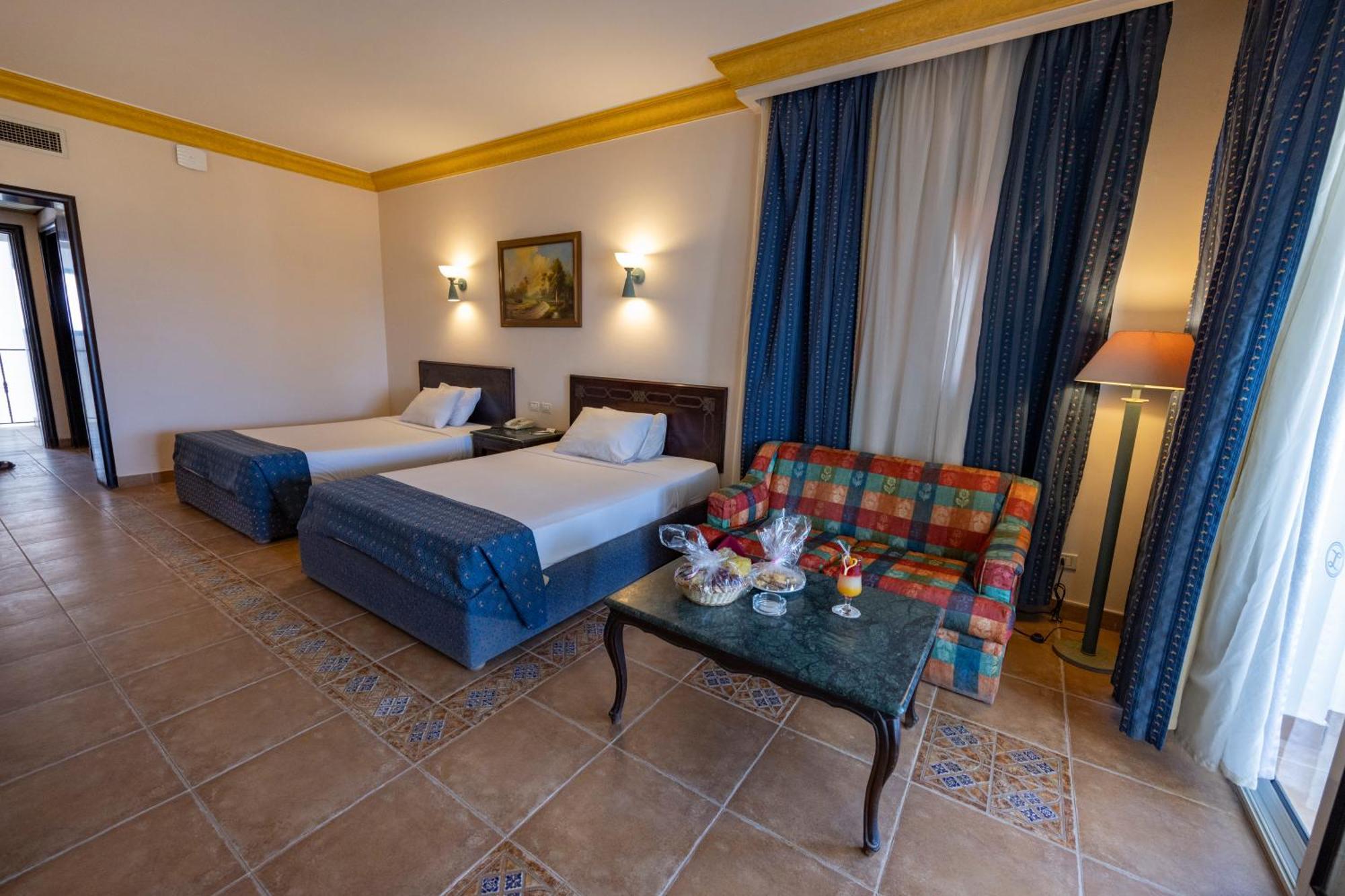 Lahami Bay Beach Resort Abū Ghuşūn Bagian luar foto